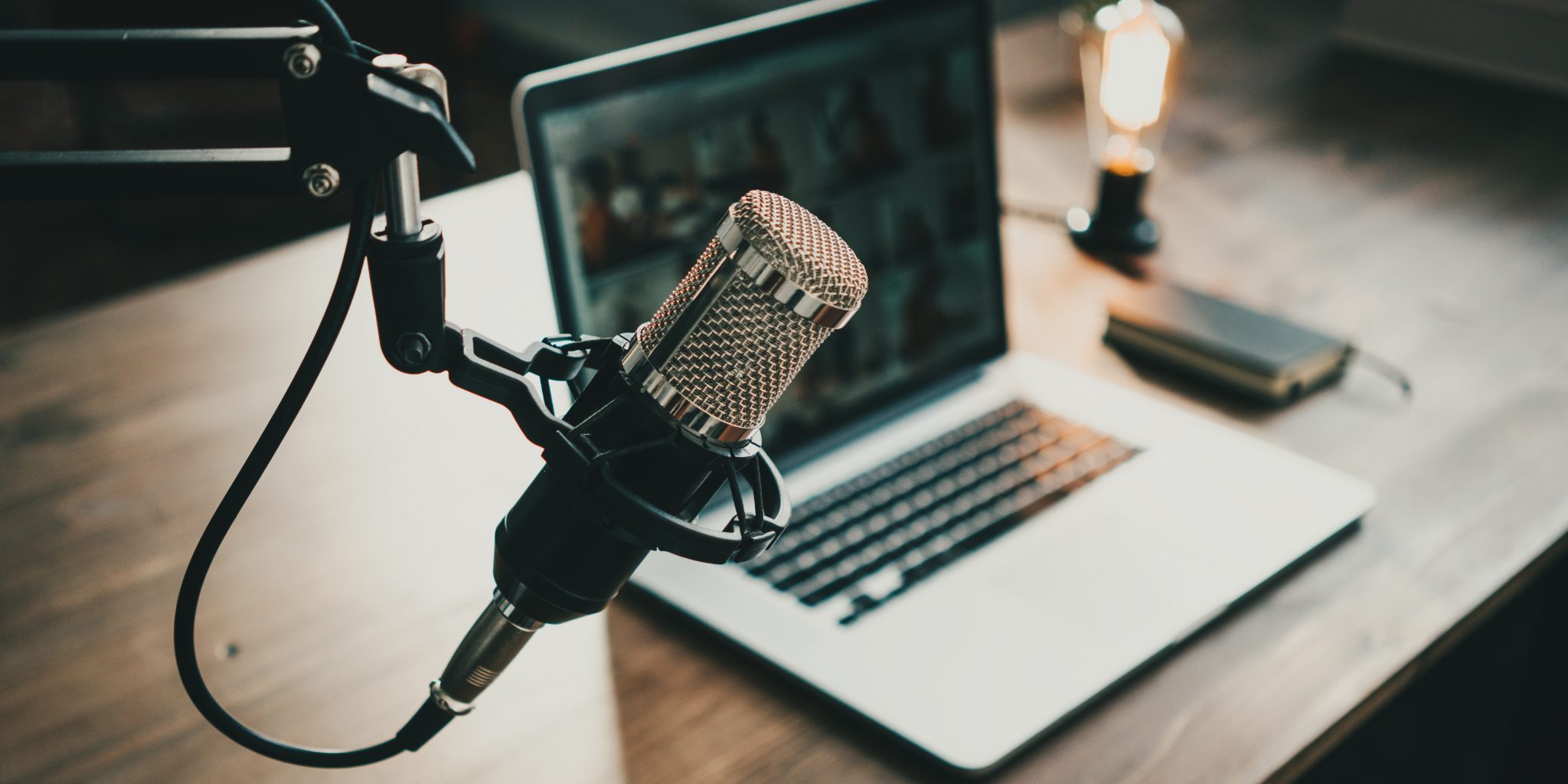 Creer-son-podcast-marque-1-2048x1024